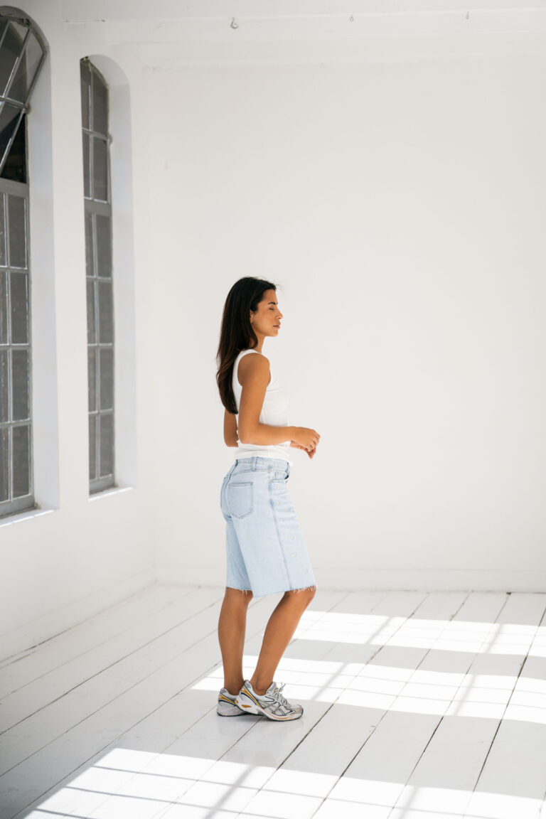 short-bermuda-broderie-fleurs_bleu-clair_69ef53aeeb35d
