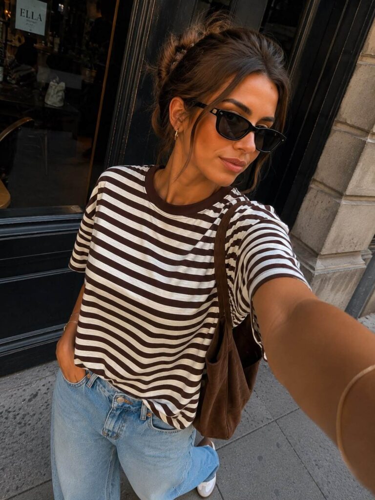 t-shirt-femme-oversize-a-rayures-horizontales-col-rond-manches-courtes_brun_6a9dc72aade77